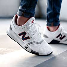 Tackle je workouts met vertrouwen in de prestaties loopschoenen en stijlvolle kleding van new balance. New Balance 247 Blanche Cheap Online