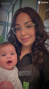 Tania Estrella (@t.estrella95)