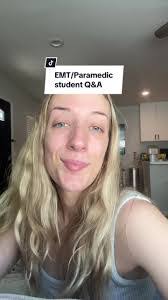 Andrea Barel's Instagram, Twitter & Facebook