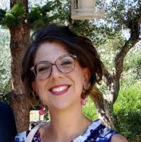 100+ profili “Nadia”