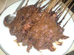Sate padang biasa disajikan bersama ketupat dan keripik balado. Cara Membuat Sate Padang Dan Sate Ayam Kuah Kacang Noeraiserizon