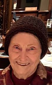 Charlotte Grissom's Instagram, Twitter & Facebook