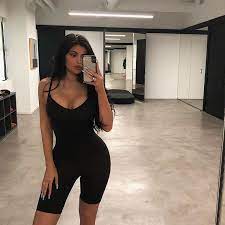 Investor relations olga levinzon, +1 212 389 7733 olga. Kylie On Instagram Obsessed W Skims Kylie Cosmetics Summercollection Launches July 10th Wear Kylie Jenner Outfits Kylie Jenner Mode Modestil