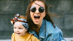 Best Parenting Experts Helping Moms Navigate Family Life