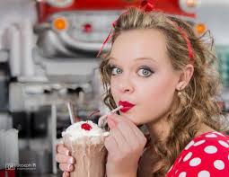 Grease is the word. Yale St Grill. Model: Alexandra Cano.