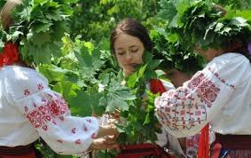 Святий, завітай і зціли немочі наша, імен твого ради. Trijcya Tradiciyi Ta Prikmeti Pravoslavnogo Svyata
