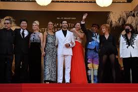 Jun 21, 2021 · titane will make its world premiere at the cannes film festival next month, while neon will premiere the film in the u.s. Kkmcg53xpiyqem