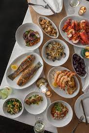 The Feast Of The Seven Fishes Italian Festa Dei Sette Pesci Also Known As The Vigil Italian Italian Christmas Recipes Dinner Italian Christmas Eve Dinner