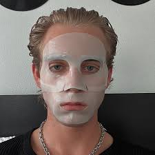 3 years ago my life changed... Today marks the 3rd year anniversary from  when I first snapped a photo and got inspired to be a  videographer/photographer . Thank you guys for the