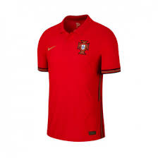 Depois de ter anunciado o equipamento principal da seleção portuguesa, à nike também deixou aparecer algumas fotos da camisola alternativa de portugal. Camisolas Portugal Divise Ufficiali Della Nazionale Portuguesa Futbol Emotion
