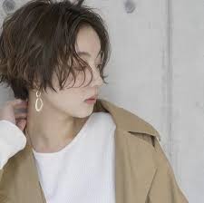 30代髪型 ショートのヘアスタイル 前髪あり 前髪なし パーマ 黒髪 lala magazine ララマガジン 小顔 ヘアスタイル 黒髪パーマ パーマ
