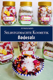 Wer sich viel zeit nehmen möchte, kann ein ganz besonderes winterliches. Anleitung Badekugeln Selber Machen Einach Und Schnell