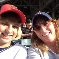 Lori Bopp (@lilb699)