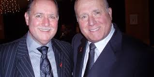 Howard Tapper's Instagram, Twitter & Facebook