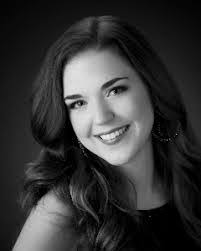 Sarah Beier's Instagram, Twitter & Facebook