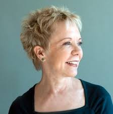 Terri Brooks's Instagram, Twitter & Facebook