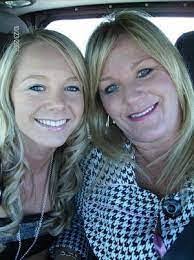 Lori Chin's Instagram, Twitter & Facebook