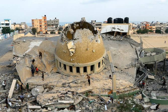 Israeli soldiers battle Hamas on second day of surprise attack｜Arab News Japan