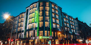 Guests enjoy the comfy beds. Hotels In Prenzlauer Berg Berlin Holiday Inn Berlin City Center East P Berg