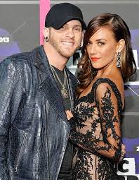 Jana Kramer On Brantley Gilbert Wedding It S Gonna Be Really Country Brantley Gilbert Jana Kramer Cute Celebrity Couples