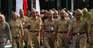 Bahkan jika dibandingkan masa kerja, gaji pegawai swasta. Tabel Gaji Pns 2021 Golongan I Sampai Golongan Iv Terlengkap