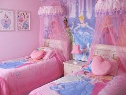 45 Beautiful Disney Princess Bedroom Ideas For Your Beloved Kids Disneyprincess Bedroom Bedro Disney Princess Room Princess Bedroom Set Princess Room Decor