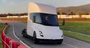 The company initially announced that the truck would have a 500 miles (805 km) range on a full charge and with its new batteries it would be able to run for 400 miles (640 km) after an 80% charge in 30 minutes. Tesla Puts The Long Awaited Semi To The Test At Its Track Carscoops