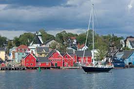 Lunenburg is a small fishing town in nova scotia, canada, that was established in 1753. Tagesausflug Von Halifax Nach Lunenburg Und Mahone Bay 2021