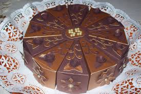 Penzajandek Atado Torta Ferfias Fold Szinben Kozepes Meretben Szulinapi Partykra Fogyokurazo Baratnoknek Is Idealis Eskuvore Bastelideen Basteln Torten