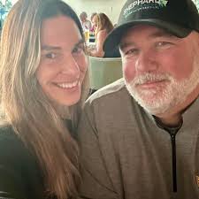 What are favorite brunch or lunch spots for a group of 20-25 people for  post-baptism dining?