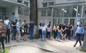 Odihnă la mare / munte: Conducerea FacultÄƒÈ›ii De Drept A Propus Oficial Exmatricularea A 45 De StudenÈ›i Care Au Colaborat Pentru A Frauda Un Examen SusÈ›inut Online