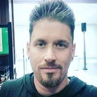 Steve Vanhoose's Instagram, Twitter & Facebook