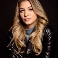 One of the CENTRAL PERKs of working at Turnberry ☕ Our office is located  inside of the Aventura Mall and just steps away from the new FRIENDS  Experience!