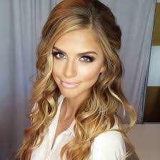 Sasha Eaton's Instagram, Twitter & Facebook