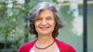 Interview: Beatrice Lauby-Secretan