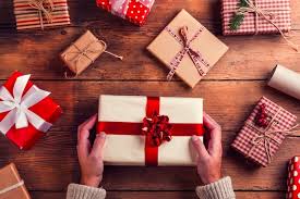 Résultat de recherche d'images pour "cadeau noel"