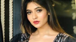 Ipsita Singer Biography Wiki Age Height First Kiss Singer Photos Born into an elite family in india with a diplomat for a father and royalty for mother, chakraverti spent her early years in canada and the us where her father was stationed. ipsita singer biography wiki age