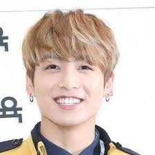 Debut con su primer álbum de estudio id; Asi Era Jungkook En Su Epoca De Estudiante En La Escuela De Artes De Seul