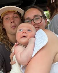 Happy birthday to Lila's favorite person(Mama/Claire). Cheers to 24 🤱🏻 🫶