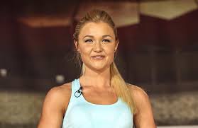 Fitness und kraftsport veränderte mein leben! mehr dazu hier. Fitness Ist Sophia Thiel Zuruck Bild Zeigt Beliebte Bodybuilderin Topfit Fanbase
