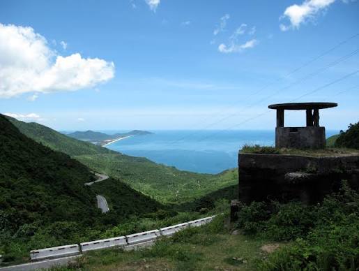 Hai Van Pass, Da Nang to Hue