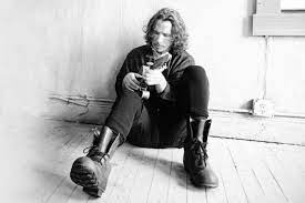 Riesige auswahl an cds, vinyl und mp3s. 20 Greatest Chris Cornell Lyrics