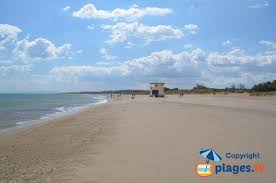 Fleury is a commune in the aude department in southern france. Cabanes De Fleury Beach In Fleury D Aude Aude France Plages Tv