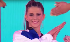 Roksana węgiel jest jedną z najpopularniejszych wokalistek młodego pokolenia. Potezne Zamieszanie Wokol Dance Dance Dance Widzom Nie Podoba Sie Sposob W Jaki Potraktowana Zostala Roksana Wegiel Dostalo Sie Egurroli Zycie