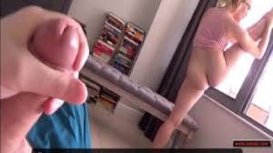 Üvey Ablasını Spor Yaparken Siken Genç Adam