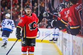 The winnipeg jets host the calgary flames for preseason game number 5. Calgary Flames 6 Vs Winnipeg Jets 3 Flames Strike Early Withstand Winnipeg Push Back Matchsticks And Gasoline