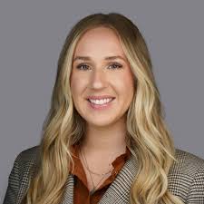 Amanda Ashworth's Instagram, Twitter & Facebook