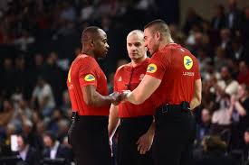 Basket: Révolution! Arbitres Pro! Qui sont les 8 élus et ce que ça change? - Imagen principal del artículo