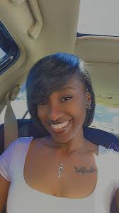 Hello everyone! My name is Kayla (22) and Im an international student from  America. Im working towards my Masters in Journalism and hoping to stay  here after I finish. I love meeting