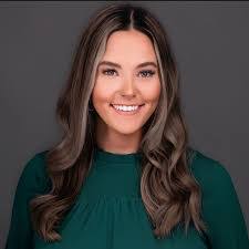 Christine Whalen's Instagram, Twitter & Facebook